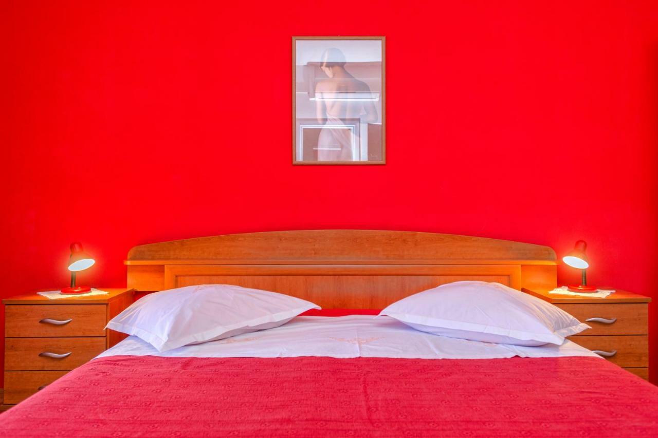 Apartments Ana Buratovic Stari Grad  Eksteriør bilde