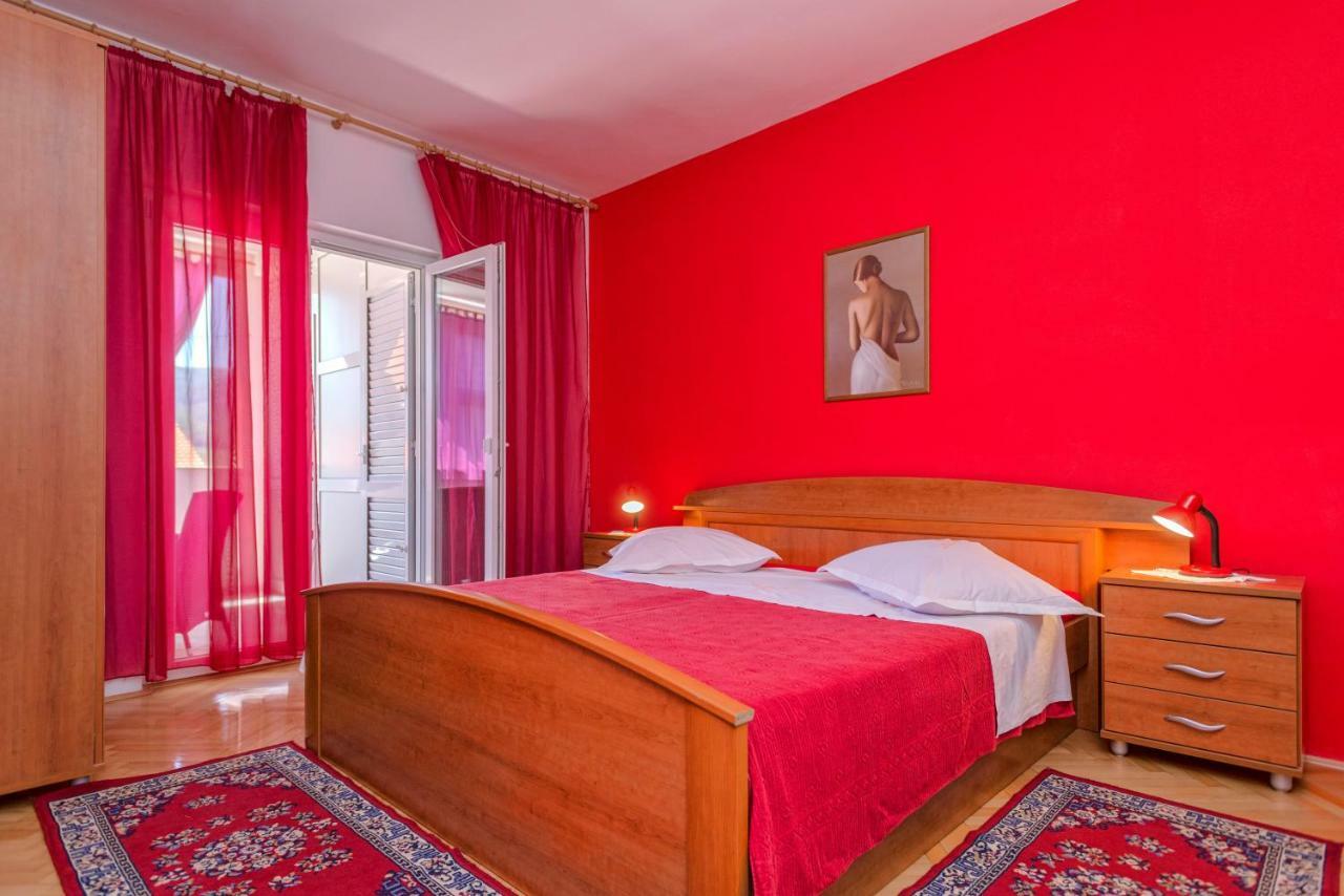 Apartments Ana Buratovic Stari Grad  Eksteriør bilde