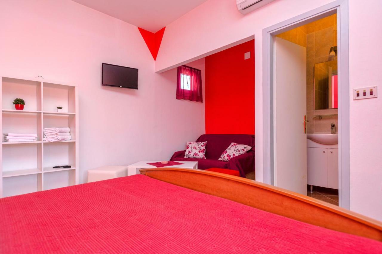 Apartments Ana Buratovic Stari Grad  Eksteriør bilde