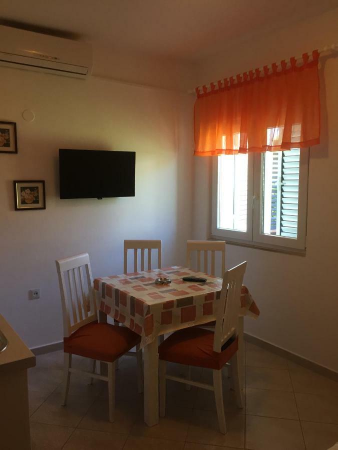 Apartments Ana Buratovic Stari Grad  Eksteriør bilde