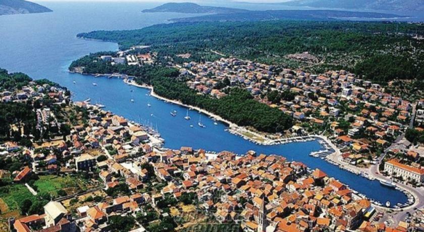 Apartments Ana Buratovic Stari Grad  Eksteriør bilde